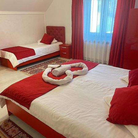 Casa La Bella Vista Hotel Moisei Bagian luar foto