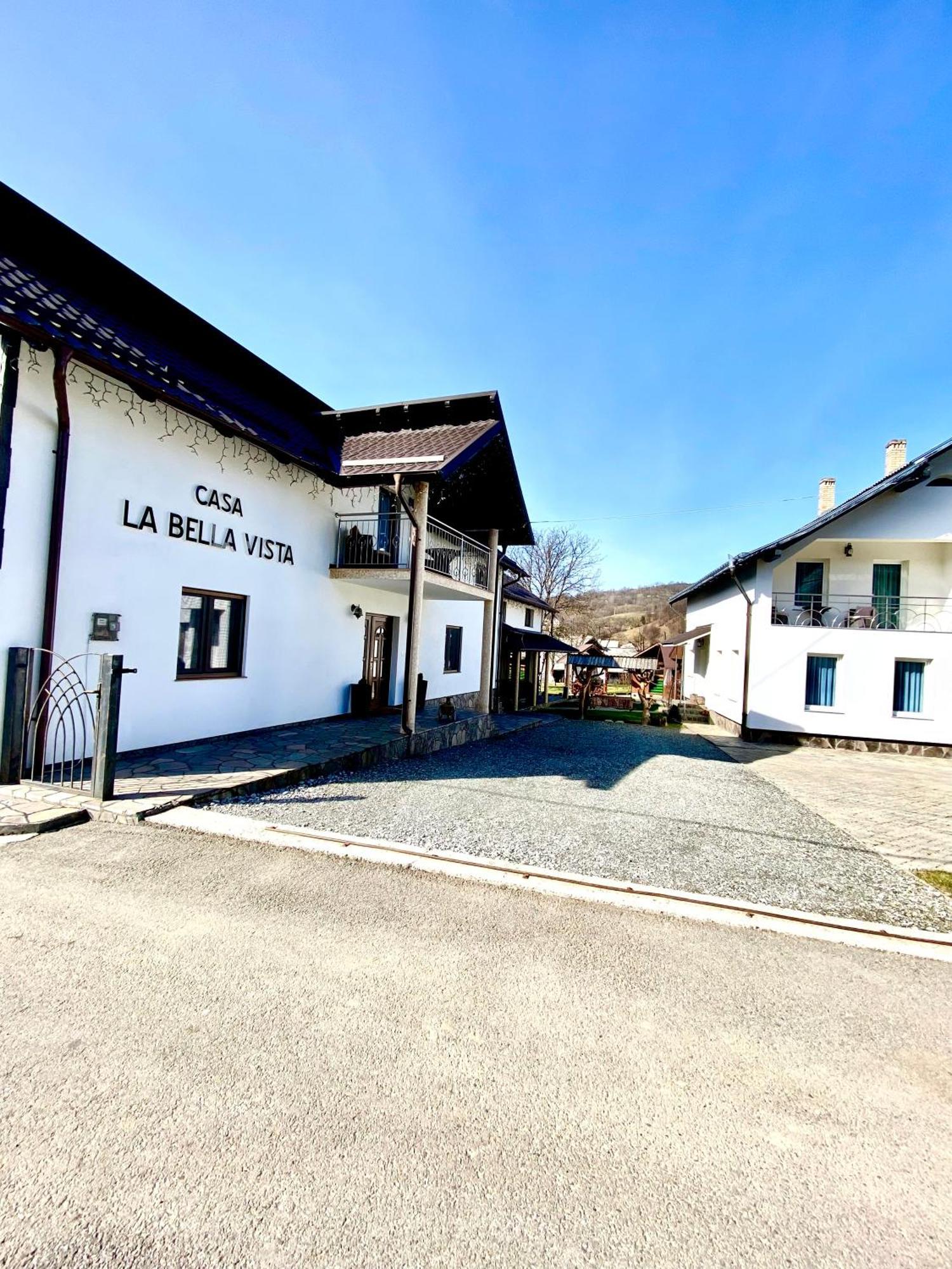 Casa La Bella Vista Hotel Moisei Bagian luar foto